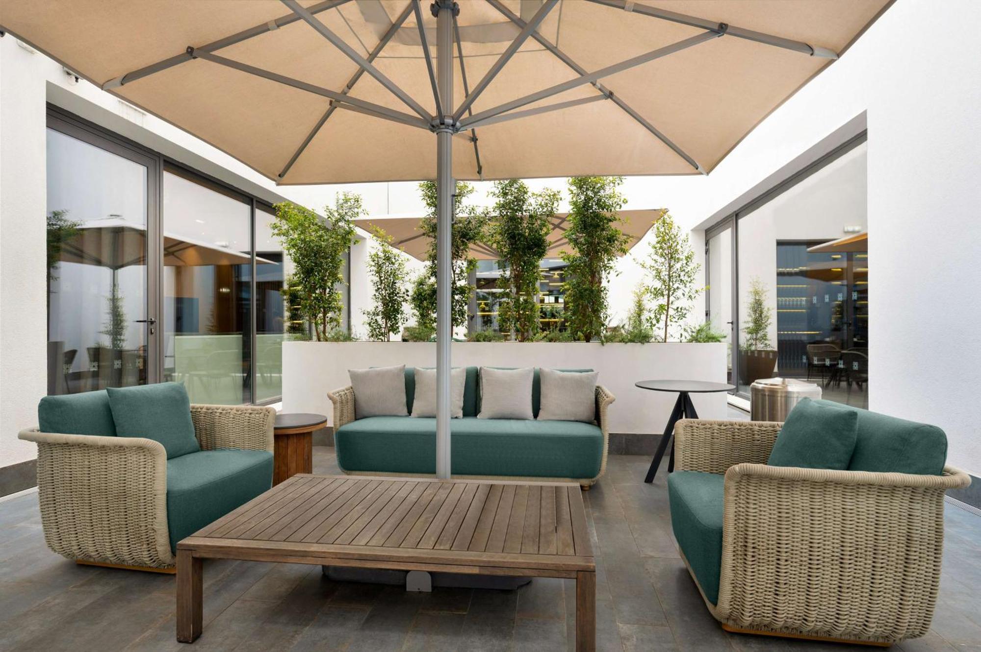מלון וילה נובה דה גאיה Hilton Porto Gaia מראה חיצוני תמונה