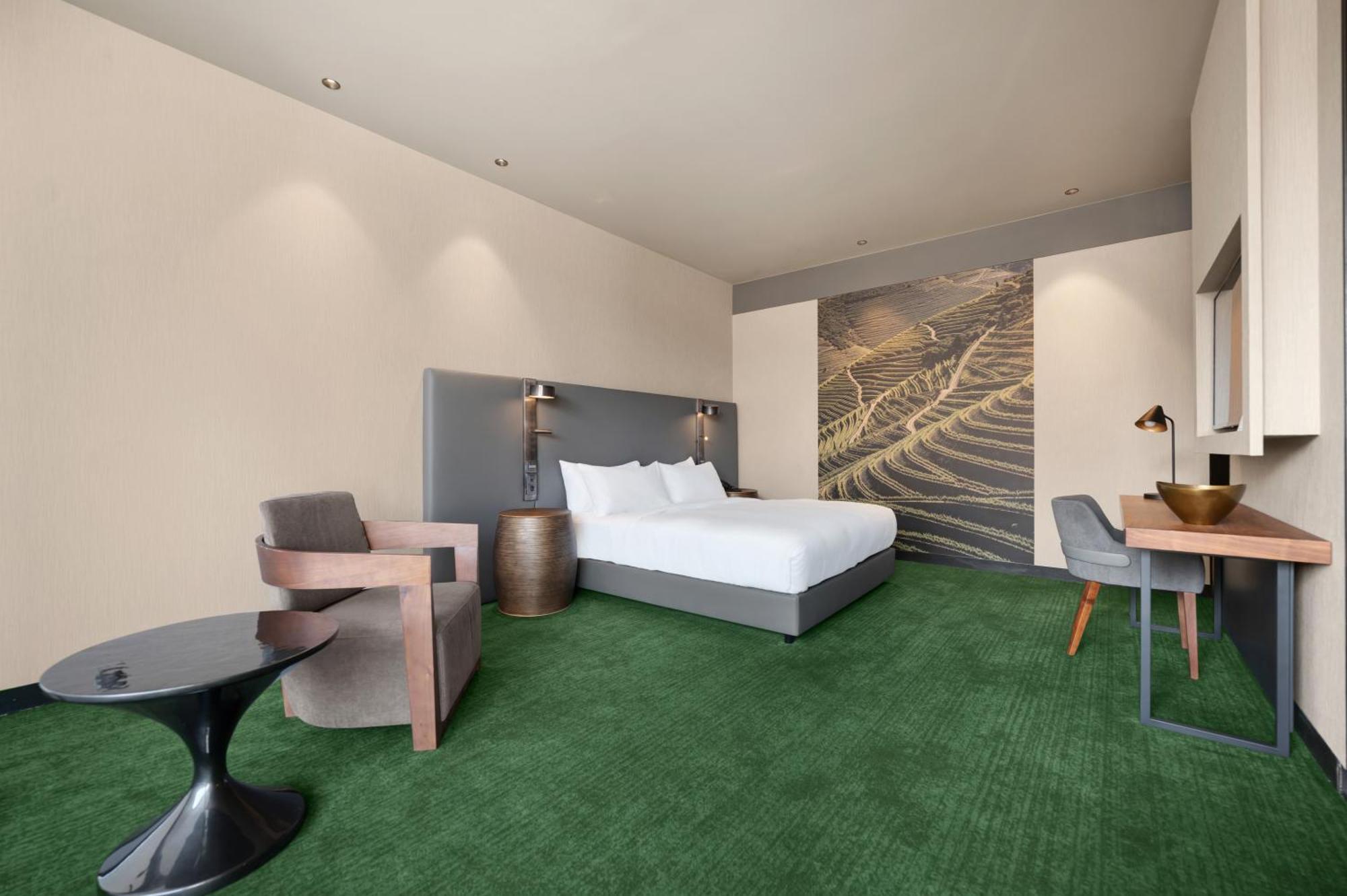 מלון וילה נובה דה גאיה Hilton Porto Gaia מראה חיצוני תמונה